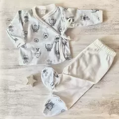 Aggu - Ajuar moustritos