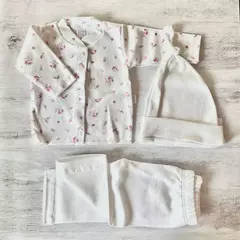 Aggu - Ajuar con flores
