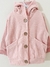 Campera polar con capucha y bolsillos rosa en internet
