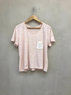 Remera Con bolsillo Encaje - tienda online