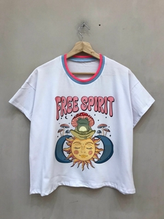 Remera con cuello Estampadas - tienda online