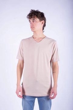 Remera Captain Fin V-Colors beige
