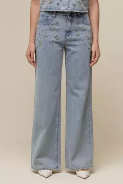 Calça jeans bordada