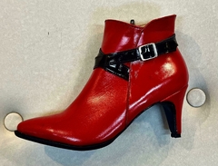 BOTA CORTA TACO BAJO CON CIERRE JESSIE SHOES