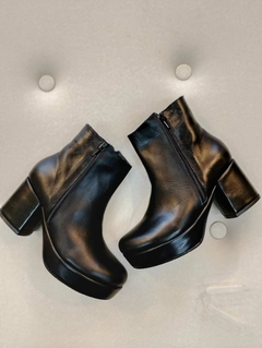 BOTA CORTA CUERO VACUNO PLATAFORMA en internet