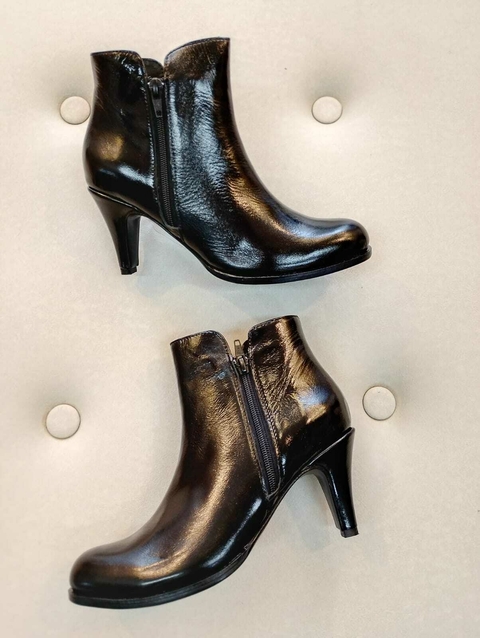 BOTA CORTA CUERO VACUNO