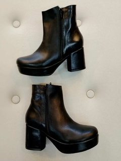 BOTA CORTA CUERO VACUNO PLATAFORMA