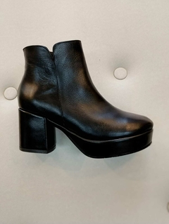 BOTA CORTA CUERO VACUNO PLATAFORMA