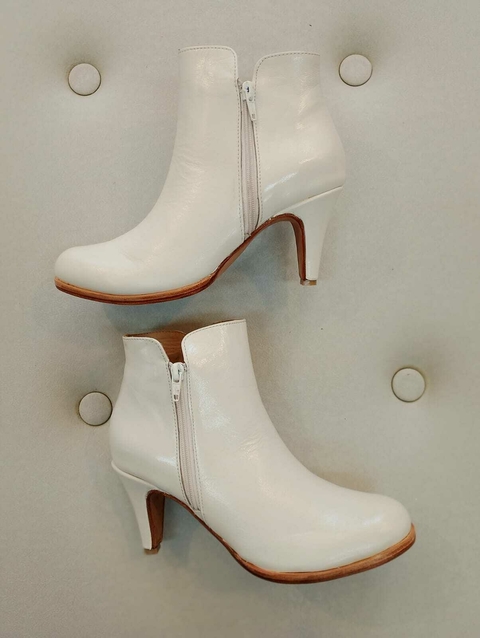 BOTA CORTA CUERO VACUNO