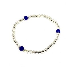 Pulsera plateada con cristales facetados en internet