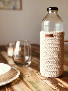 Botella mas portabotella tejido al corchet