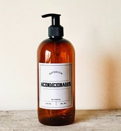 Dispenser con cremera “Acondicionador”