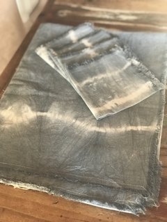 Consultar stock Mantel en lienzo teñido a mano batik consultar stock