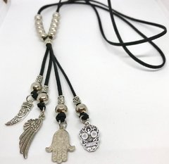 Collar corbatero en gamuza en internet