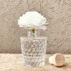 Difusor de vidrio labrado + flor difusora - comprar online