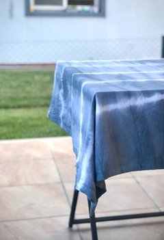 Consultar stock Mantel en tusor rectangular teñido a mano