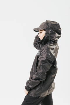 Campera Rompeviento Keep Floatin' OUTLINE - House Society
