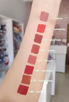 Labial Matte Feels Mood- RubyRose en internet