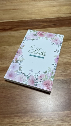 Biblia Dios Habla Hoy 1M Rosa Flores Económica - comprar online