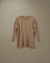 Sweater de mujer, tipo oversize, en color Nude, sobre fondo neutro.