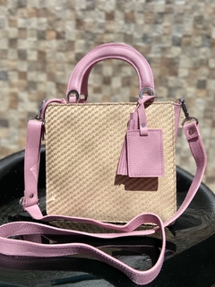 Bolsa Lolla Rosa com Palha na internet
