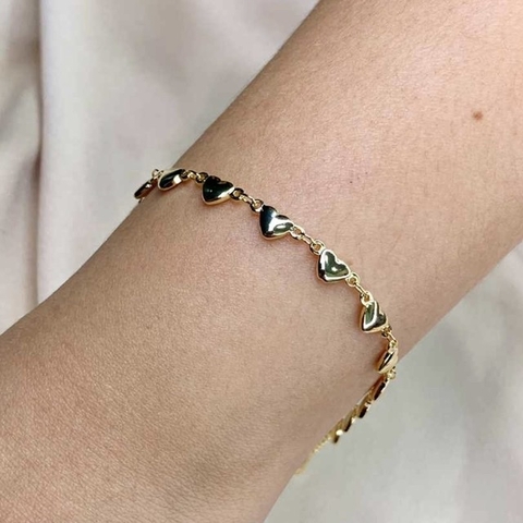 PULSEIRA DE CORAÇÕES EM SEMIJOIA
