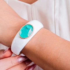 BRACELETE BRANCO E TURMALINA PARAÍBA na internet