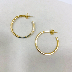 ARGOLA BETINA MÉDIA EM SEMIJOIA - comprar online