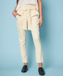 Pantalón de vestir TUCK 637 Beige