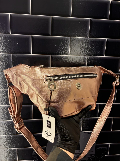 Riñonera Good Company "1850" metalizada - comprar online