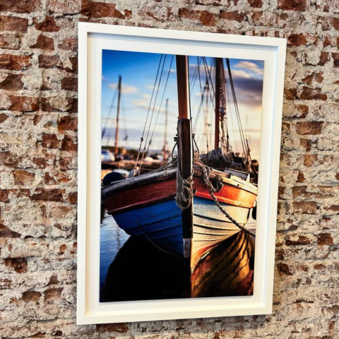 Cuadro Línea XGC sin vidrio medida 1.17 x 0.68