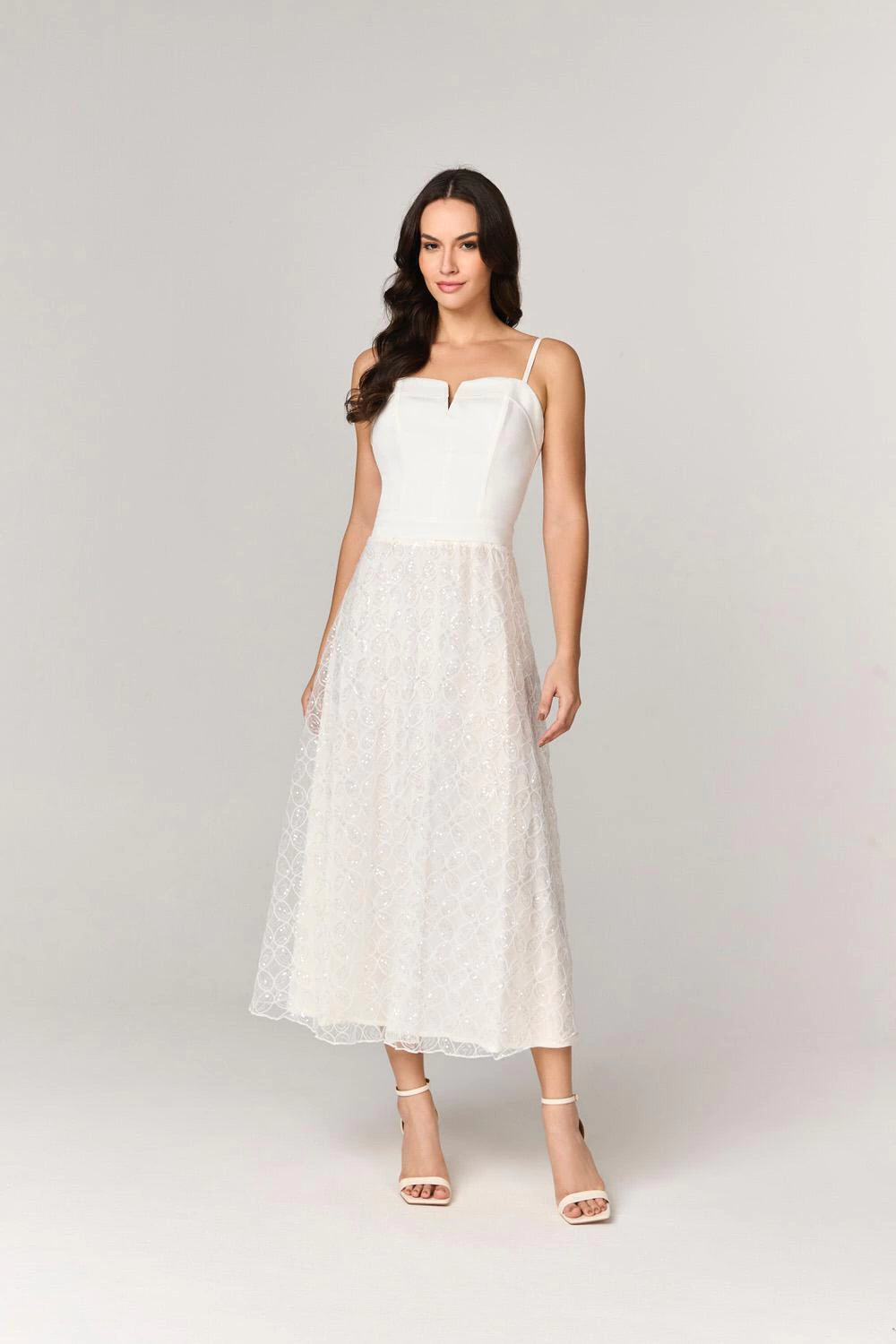 Vestido Midi Com Tule Com Aplicacao De Paete