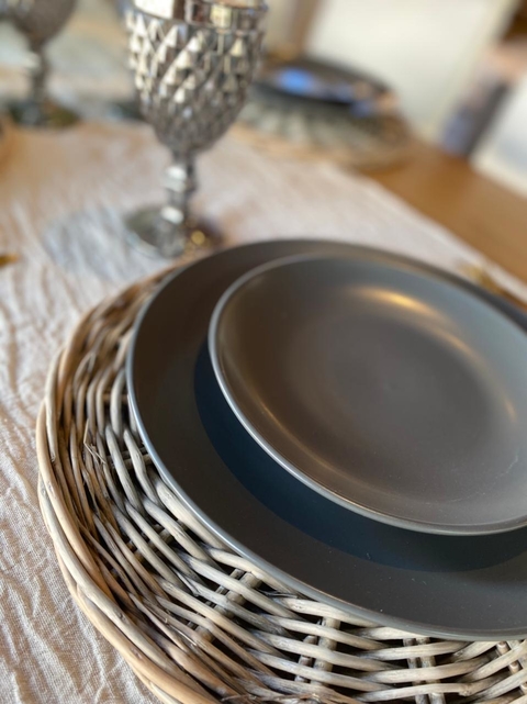 Platos Playo Mekk Gris Grafito set x4