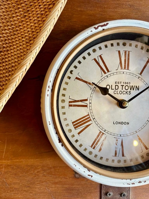 Reloj 25cm marco de metal blanco