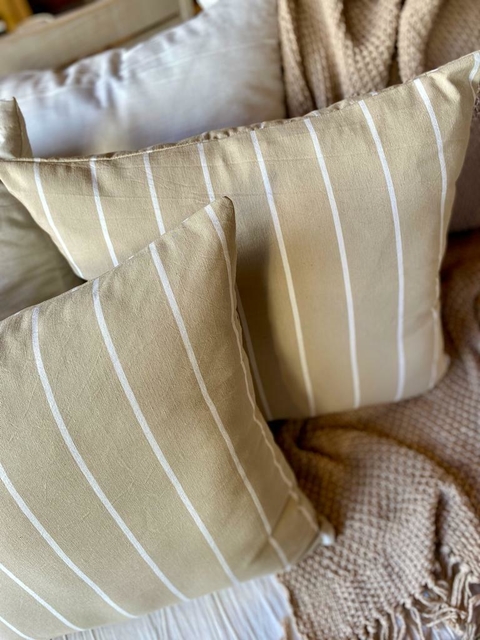 Almohadon tussor color beige 50X50