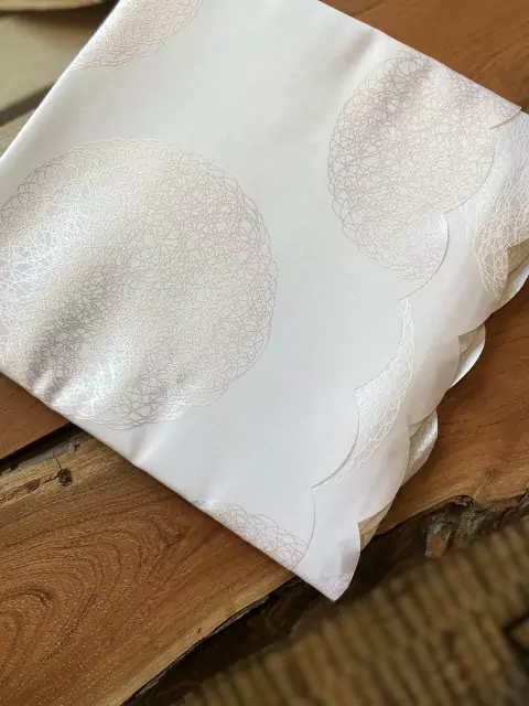 Mantel "mandala" poliester color blanco 15x250