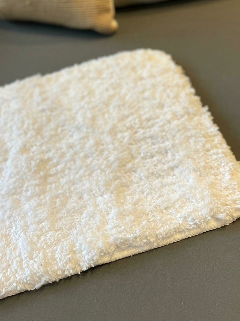 alfombra blanca 40x60