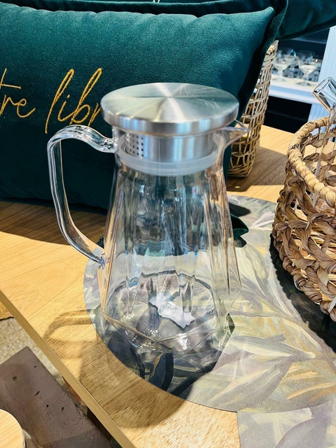 Jarra acrilico transparente 1.5lt