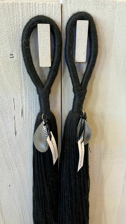 Borla "KALA" negro - comprar online