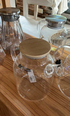 Jarra de vidrio con tapa de bamboo - comprar online
