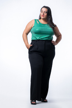 MUSCULOSA KIRA CON DETALLE EN EL HOMBRO