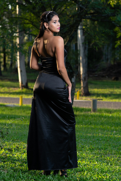 VESTIDO MORA DE SATEN UN HOMBO - comprar online