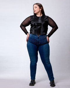 REMERA DE MICROTULL CON DETALLES ENGOMADOS - Adalgisa | Tienda de ropa