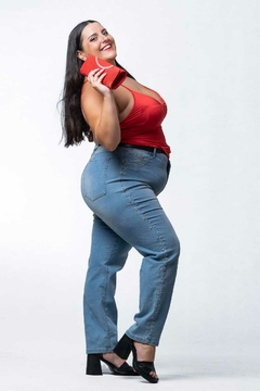 JEANS STOM BASICO CON TACHAS MARIA AMORES en internet