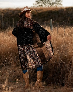 KIMONO DE TERCIOPELO CON DETALLES EN LENT en internet