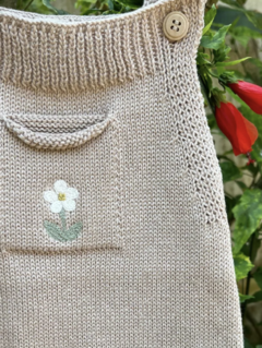ROMPER BOLSO FLORZINHA - Petit & Co