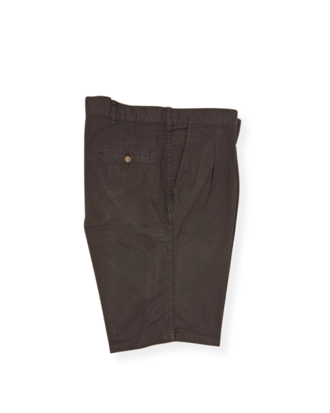 BERMUDA GABARDINA LISA CON DOS PINZAS