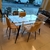 JUEGO COMEDOR - MESA KIA 1.40 + SILLAS BROOKLIN - DECOTOTALE