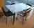 JUEGO COMEDOR- MESA POP 1.20 BLACK LEG + SILLAS QUEENS - DECOTOTALE