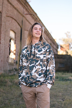 BUZO Canguro Croma Oversize Camo TR901/TR902